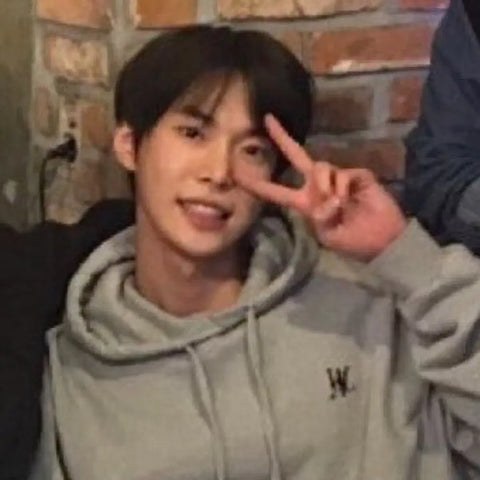 NCT 127 Doyoung Son Min Soo Woalong Hoodie Gray M
