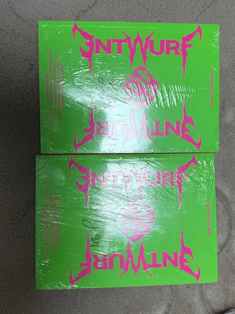 NMIXX signed album