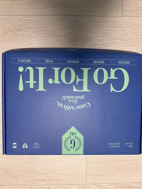 (G)I-DLE 2024 Season's Greetings