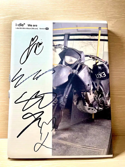 (G)I-DLE 8th Full Album Unopened Promo Album with Authentic Autograph