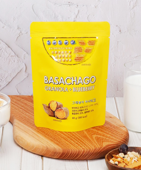 The More Food - Granola Basakhago baked sweet potato chip with Blueberry 40g